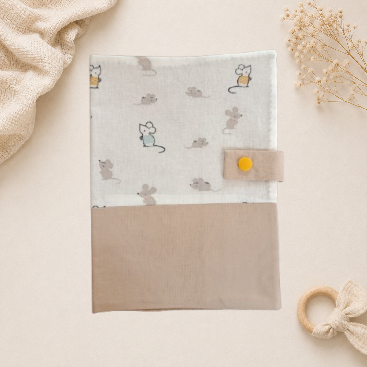 Protège carnet de santé artisanal Raph’&Rom souris