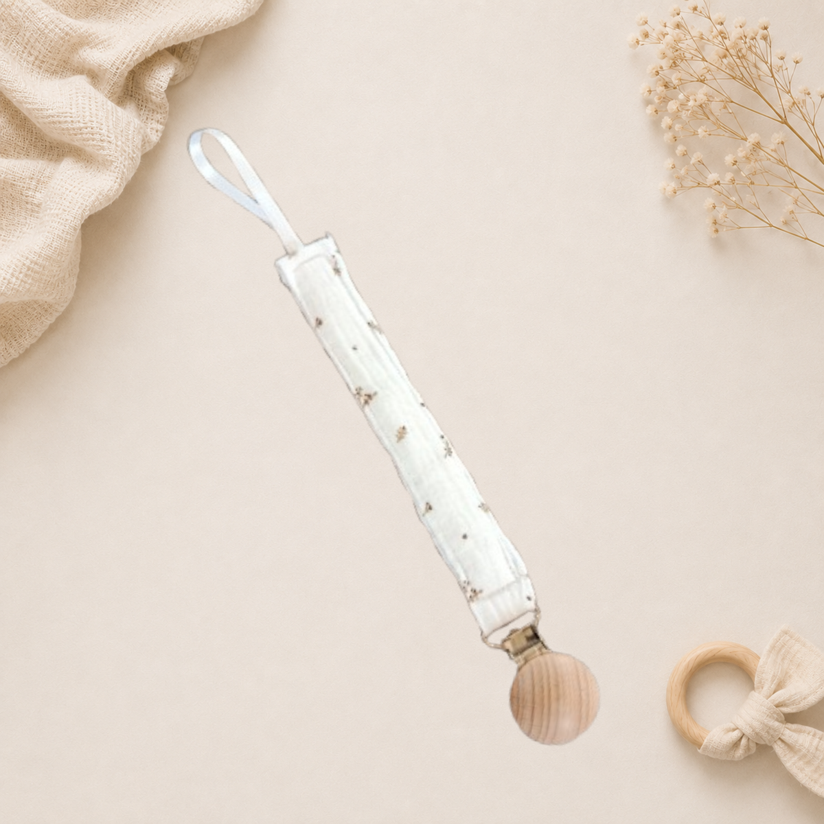 Attache-tétine bébé blanc et marron 
fait main Raph’&Rom