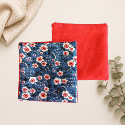 Coton lavable et réutilisable, en éponge de bambou et coton motif.
