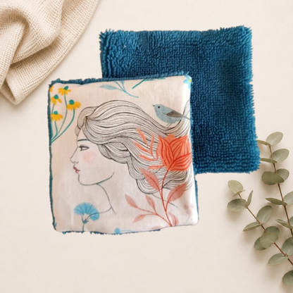 Coton lavable et réutilisable, en éponge de bambou et coton motif.
