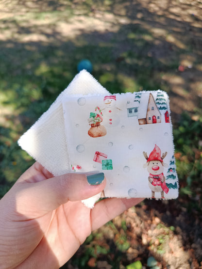 Coton lavable pour enfant, face en tissu motif cerf de noël et verso en éponge bambou crème