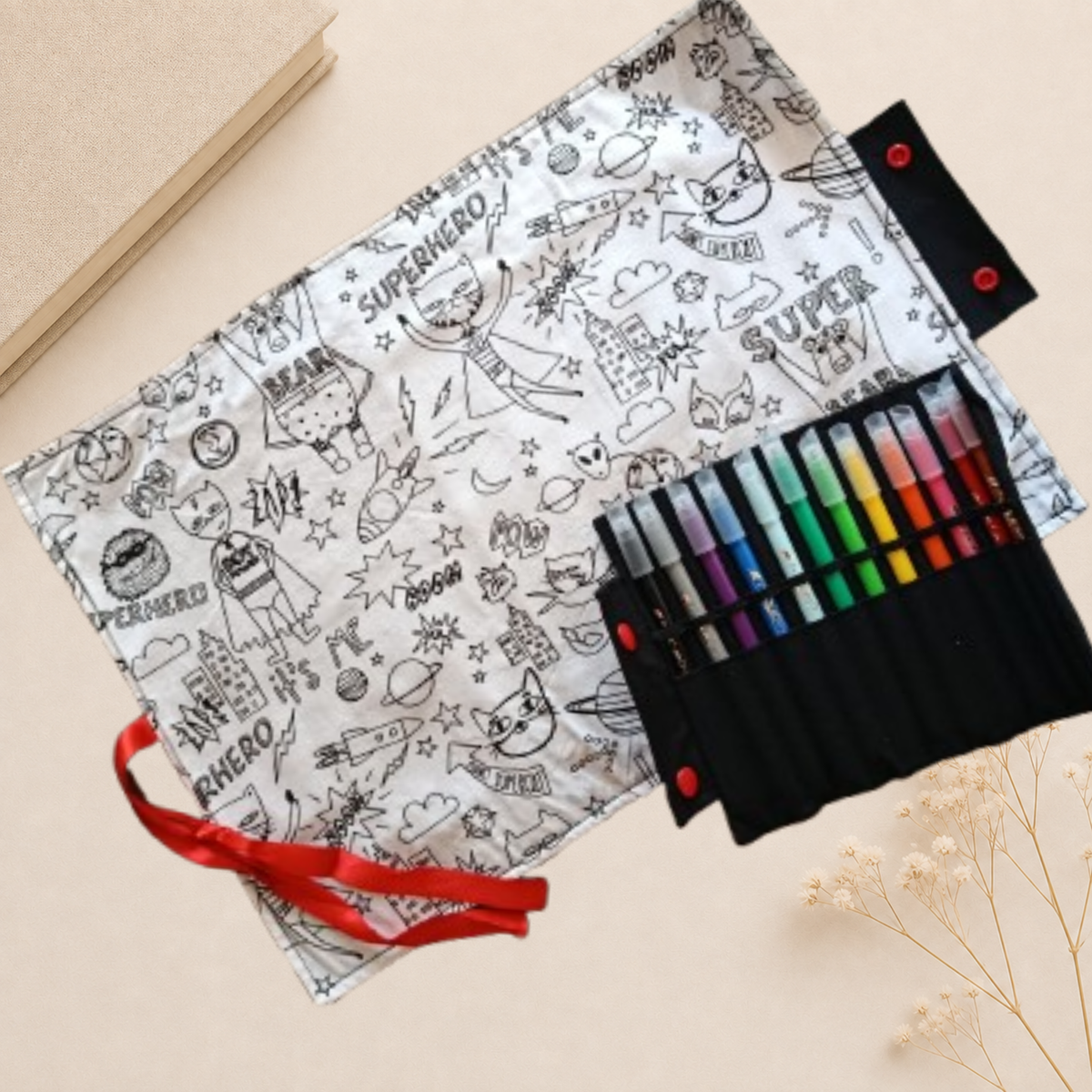 Set de table à colorier lavable, pochette de 12 feutres lavable fourni.
Prend peu de place, la pochette se détache pour le passage en machine.
